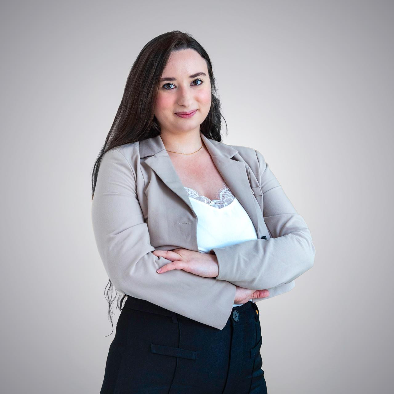 Sahar Muwakee - Agent